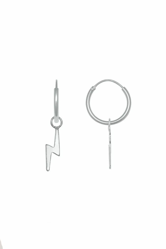 Pendientes aro con rayo colgante en plata de ley, hechos a mano en India, estilo boho moderno, Samarkanda. Pendientes aro con rayo colgante en plata de ley, hechos a mano en India, estilo boho moderno, Samarkanda.