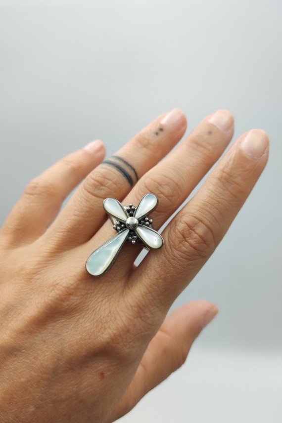 Anillo Plata Frome Cruz Nácar