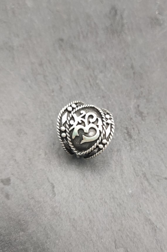 Anillo plata Símbolo Ohm