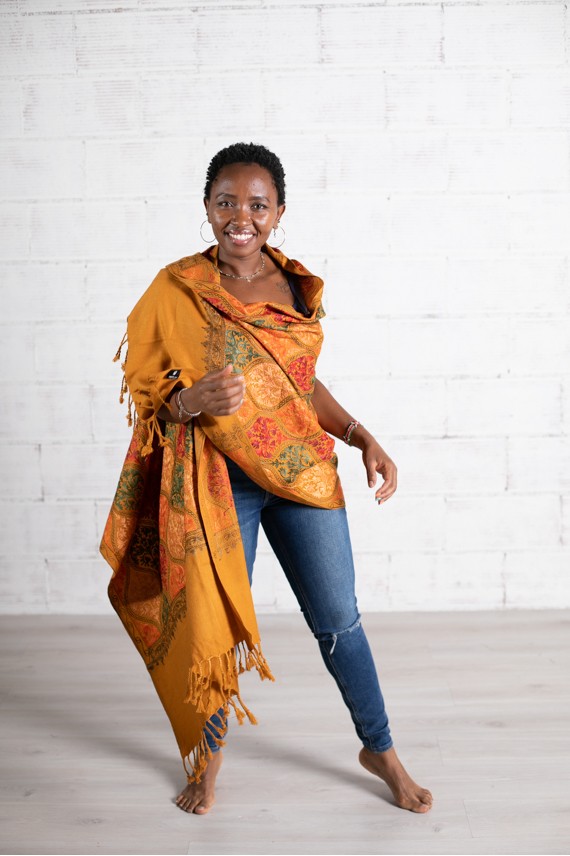 Chaleco Pashmina Arte Nómada Bordado con Flecos
