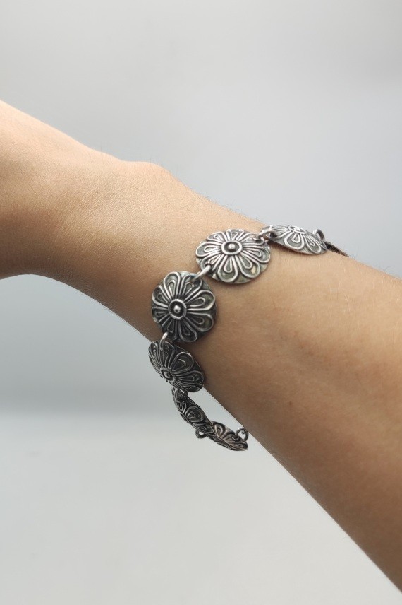 Pulsera plata Floreada rosetas