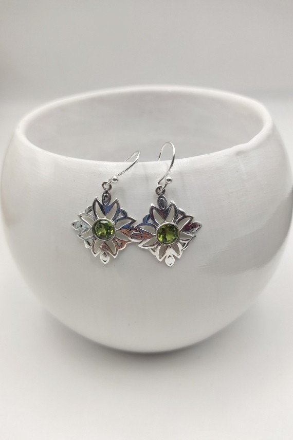 Pendientes plata Flor peridoto Pendientes plata Flor peridoto