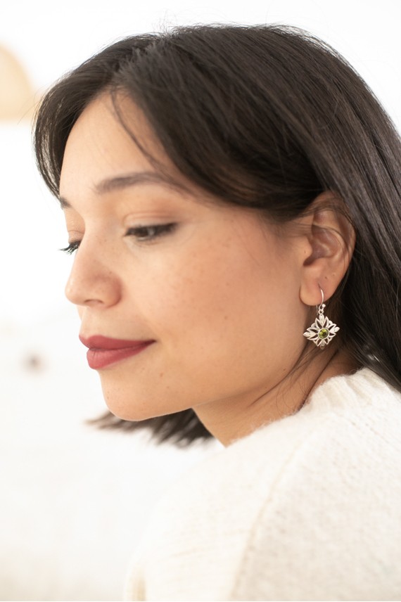 Pendientes plata Flor peridoto Pendientes plata Flor peridoto