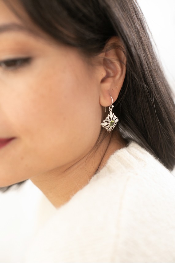 Pendientes plata Flor peridoto Pendientes plata Flor peridoto