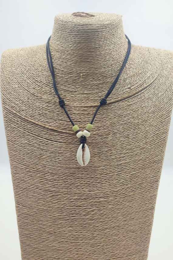 Collar Cauri cuero Vaivai