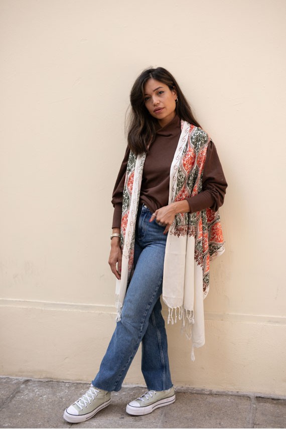 Chaleco Pashmina Arte Nómada Bordado con Flecos