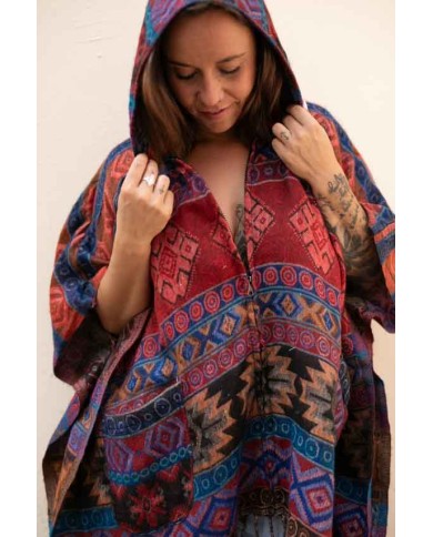 Poncho Étnico Colossus Capucha Multicolor Poncho Étnico Colossus Capucha Multicolor