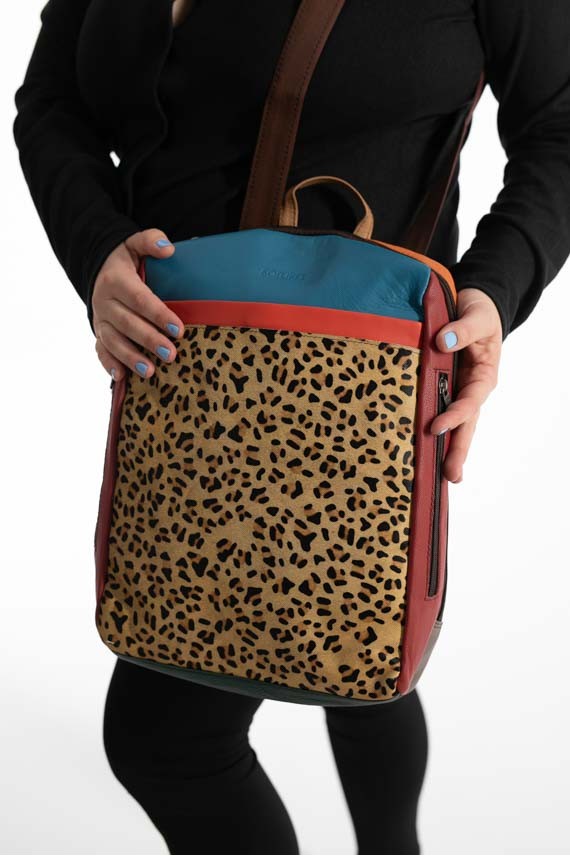 Bolso Mochila Chiara backpack Leopardo by Soruka Bolso Mochila Chiara backpack Leopardo by Soruka