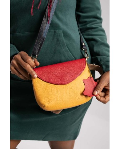 Bolso Riñonera Carol lisa by Soruka C Bolso Riñonera Carol lisa by Soruka C