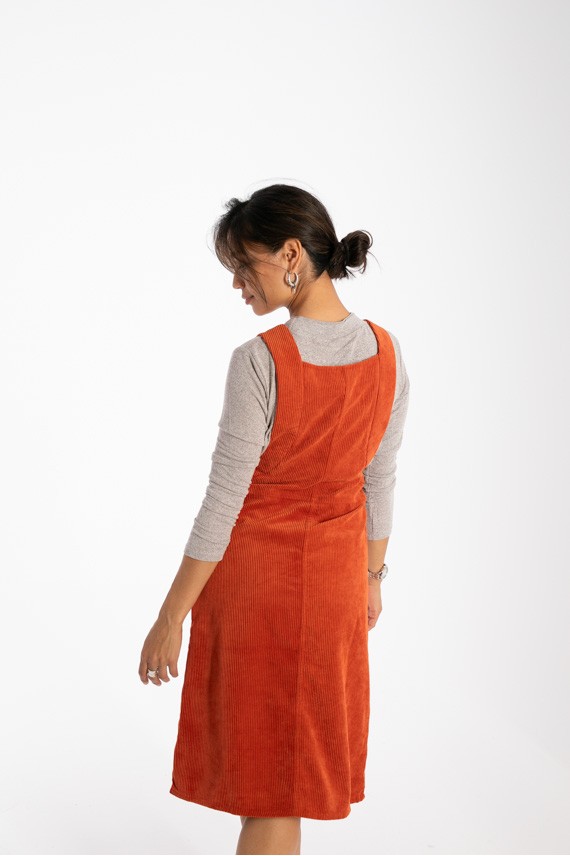 Vestido Peto pana aterciopelado