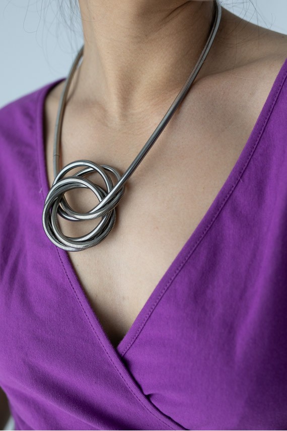 Collar Brazalete Cordón Multiposición Collar Brazalete Cordón Multiposición