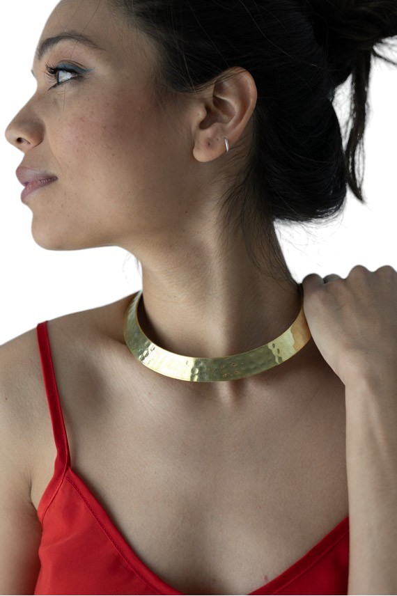 Choker latón Rígido Rugoso