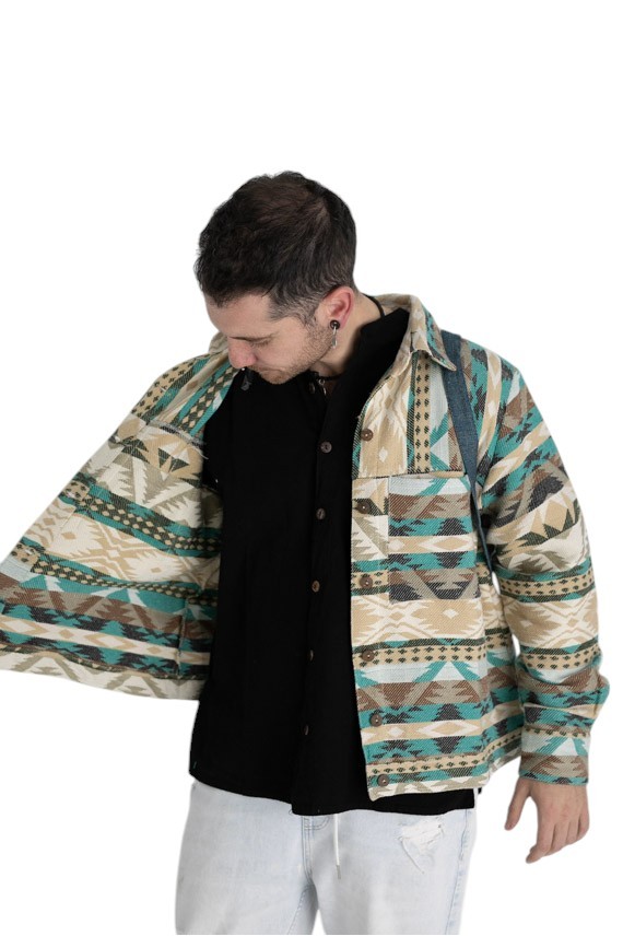 Chaqueta unisex de algodón con estampado navajo y botones de coco, prenda artesanal estilo boho Samarkanda.