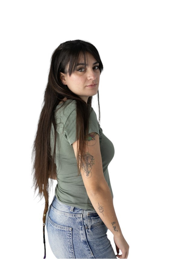 Camiseta de algodón suave con escote en V Samarkanda