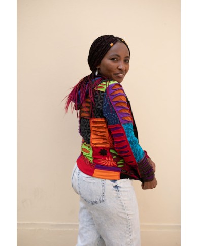 Chaqueta bohemia de algodón con capucha, cremallera y bolsillos.