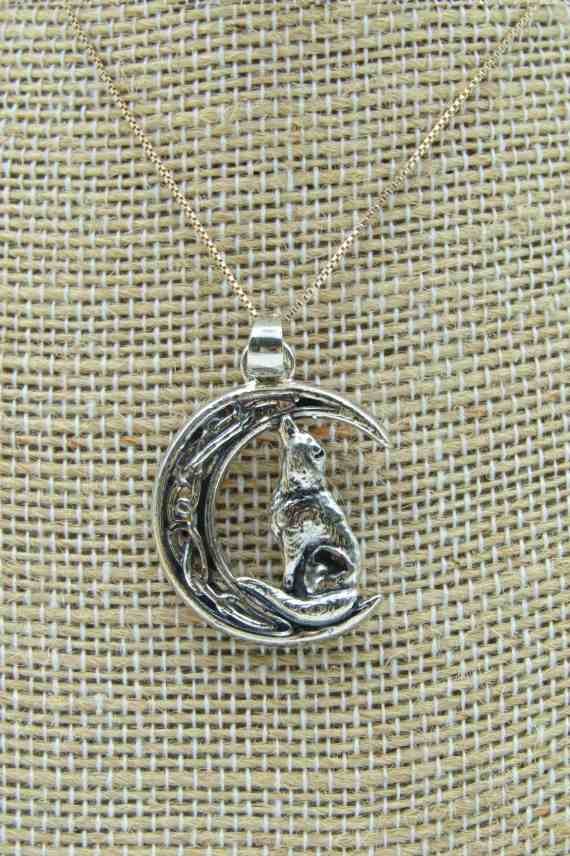 Colgante Plata Wolf howling at the Moon Colgante Plata Wolf howling at the Moon