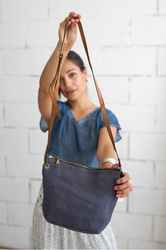 Bolso algodón redecilla tipo saco Marino/Beige Bolso algodón redecilla tipo saco Marino/Beige