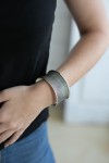 Brazalete Boho Abierto de Latón Tallado