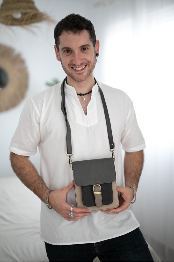 Bolso Hombre James by Soruka Azul Bolso Hombre James by Soruka Azul