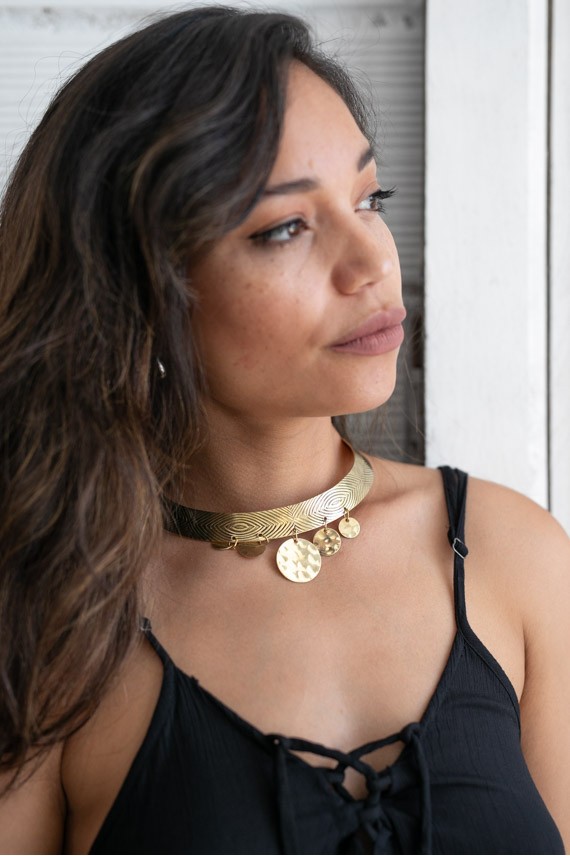 Choker Rígido Étnico con Colgantes Choker Rígido Étnico con Colgantes