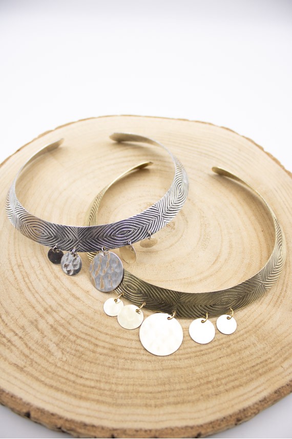 Choker Rígido Étnico con Colgantes Choker Rígido Étnico con Colgantes