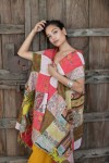 Chaleco de seda natural con patchwork y pespuntes, usado como pashmina boho Chaleco de seda natural con patchwork y pespuntes, usado como pashmina boho