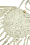 Bolso redondo de ganchillo con flecos y cierre de coco, estilo boho artesanal en tono natural Bolso redondo de ganchillo con flecos y cierre de coco, estilo boho artesanal en tono natural