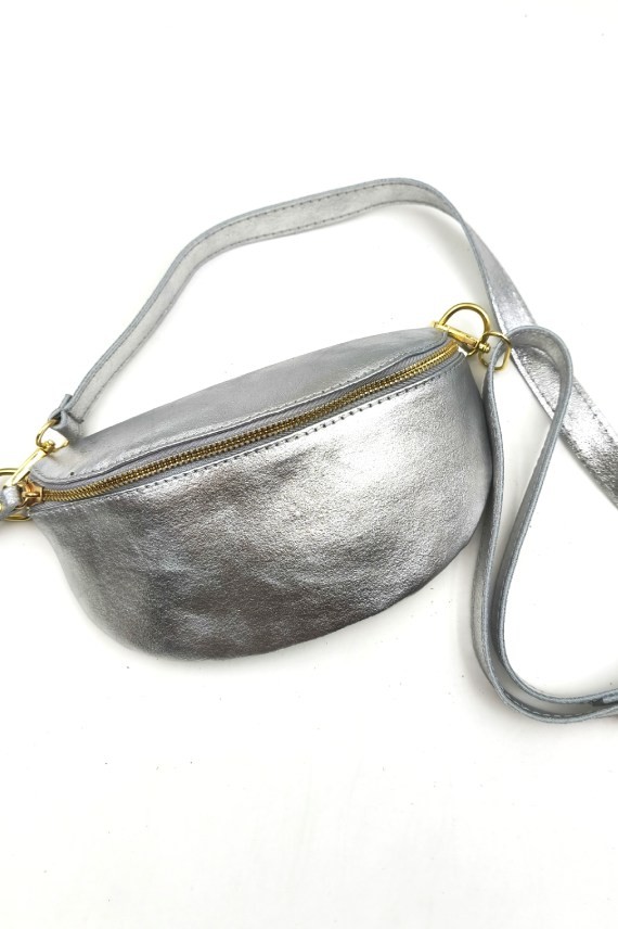 Riñonera de piel con cremallera y correa ajustable Samarkanda Riñonera de piel con cremallera y correa ajustable Samarkanda