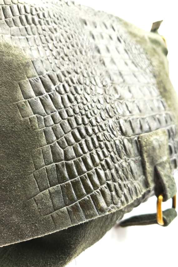 Bolso bandolera de piel de ante con relieve serpiente Samarkanda Bolso bandolera de piel de ante con relieve serpiente Samarkanda