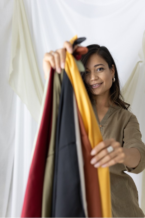 Pañuelo básico liso en poliéster varios colores