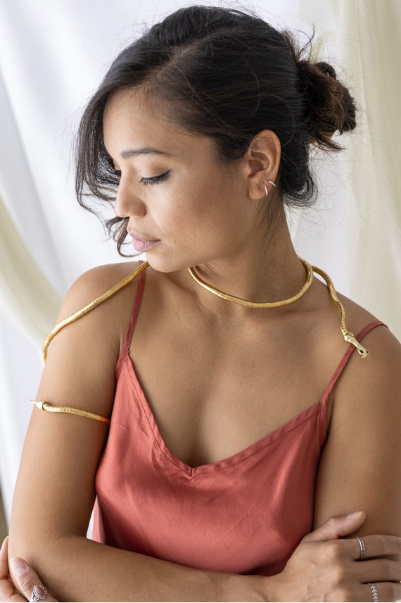 Collar serpent flexible multiposición dorado Collar serpent flexible multiposición dorado