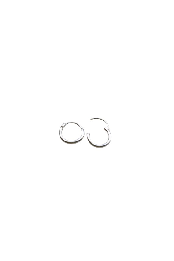 Pendientes aro de plata de ley 925 finos con diseño liso y brillante, estilo minimalista y elegante, Samarkanda. Pendientes aro de plata de ley 925 finos con diseño liso y brillante, estilo minimalista y elegante, Samarkanda.
