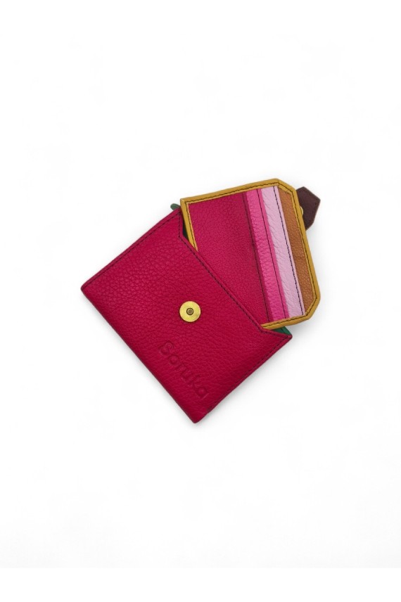 Cartera con tarjetero multicolor de piel reciclada con cierre de broche, diseño artesanal sostenible Soruka para Samarkanda.