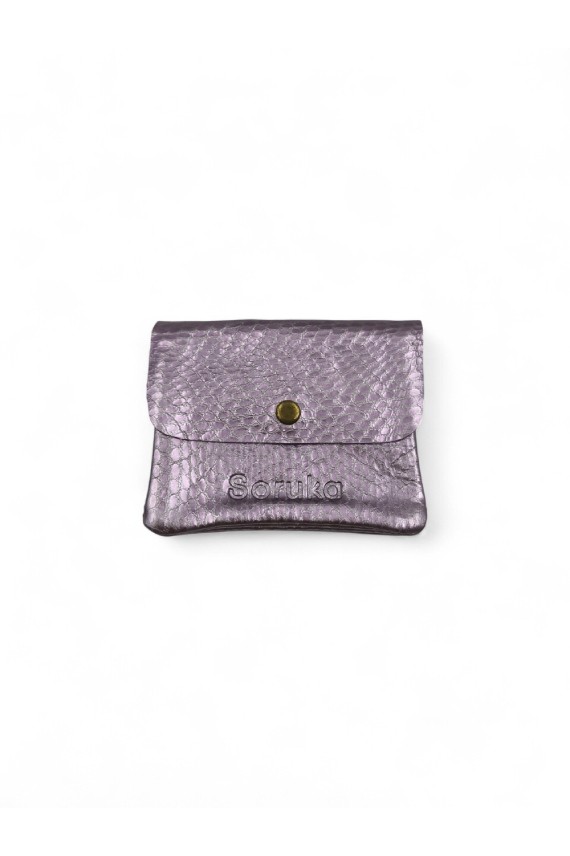 Monederos metálicos de piel reciclada Soruka en tonos dorado, plata, bronce y lavanda. Diseño artesanal sostenible Samarkanda. Monederos metálicos de piel reciclada Soruka en tonos dorado, plata, bronce y lavanda. Diseño artesanal sostenible Samarkanda.