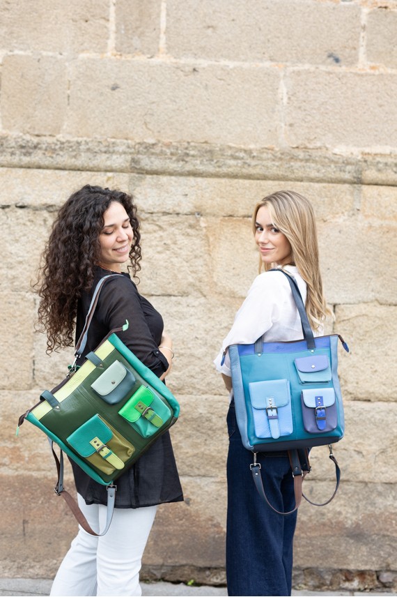 Bolso Mochila Ellie de piel reciclada y ecofriendly, diseño artesanal hecho a mano por Soruka x Samarkanda Bolso Mochila Ellie de piel reciclada y ecofriendly, diseño artesanal hecho a mano por Soruka x Samarkanda