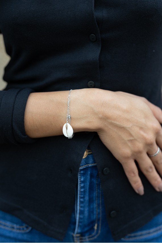 Pulsera Cauri en Plata de Ley con Circonitas Pulsera Cauri en Plata de Ley con Circonitas
