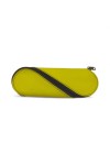 Funda de gafas en piel reciclada Soruka con cierre transversal de cremallera, disponible en varios colores.