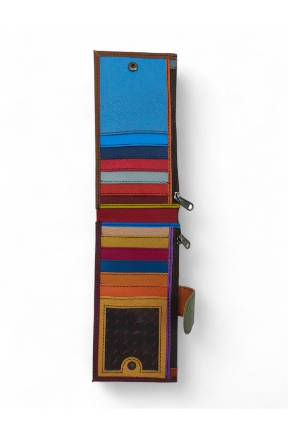 Cartera Joy Wallet Soruka de piel sostenible multicolor con doble cierre y compartimentos múltiples, diseño artesanal.