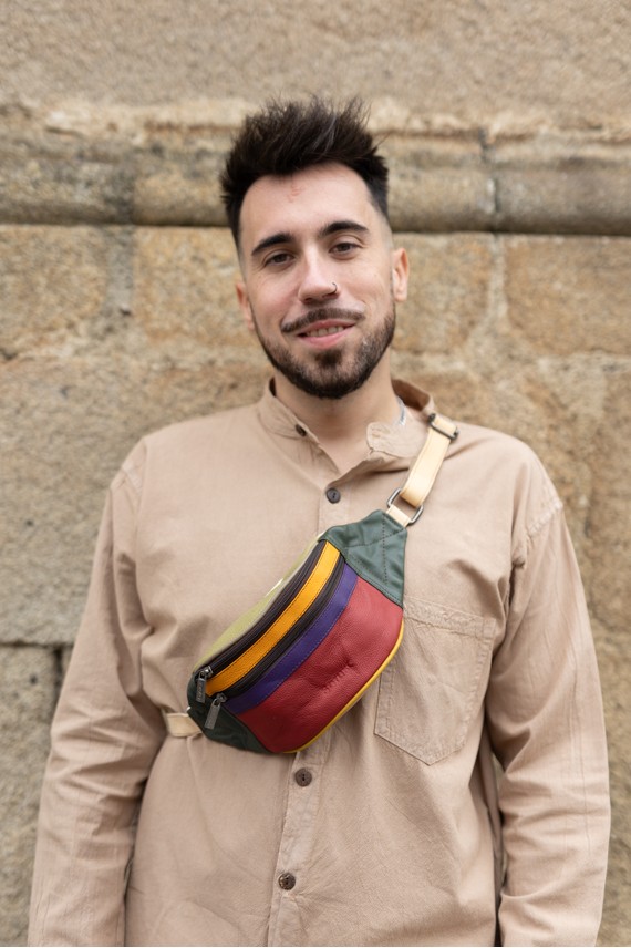 Riñonera Moon Plain Roja By Soruka