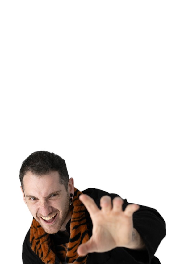 "Cuello de pelito con estampado animal print tipo tigre en imitación mutón, accesorio boho artesanal Samarkanda."