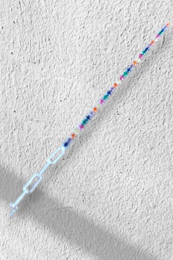 Pulsera de plata de ley con circonitas multicolor y cadena enlazada con cierre de mosquetón, joya artesanal Samarkanda.