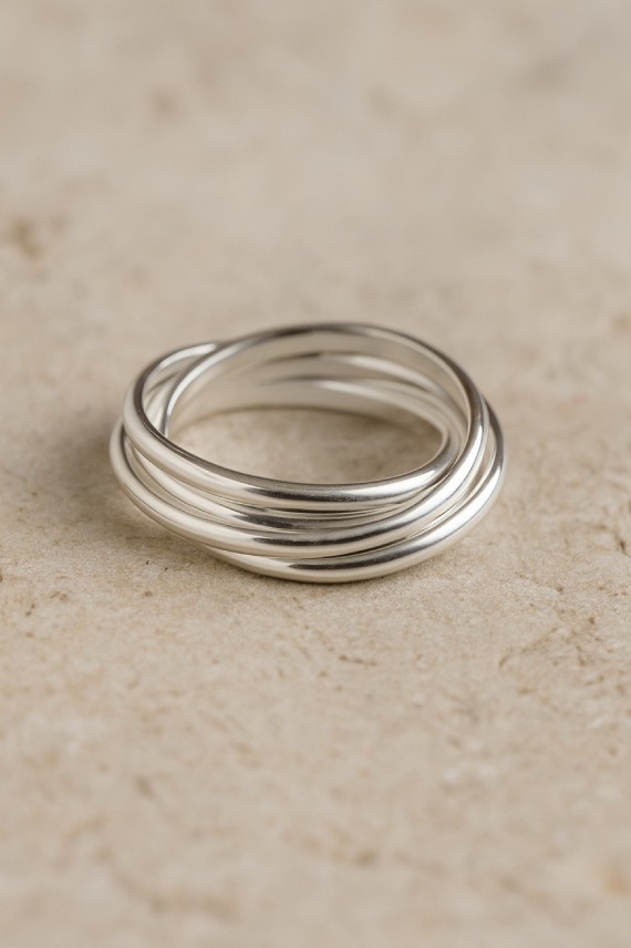 Anillo Plata de Ley Cinco Alianzas 16 mm