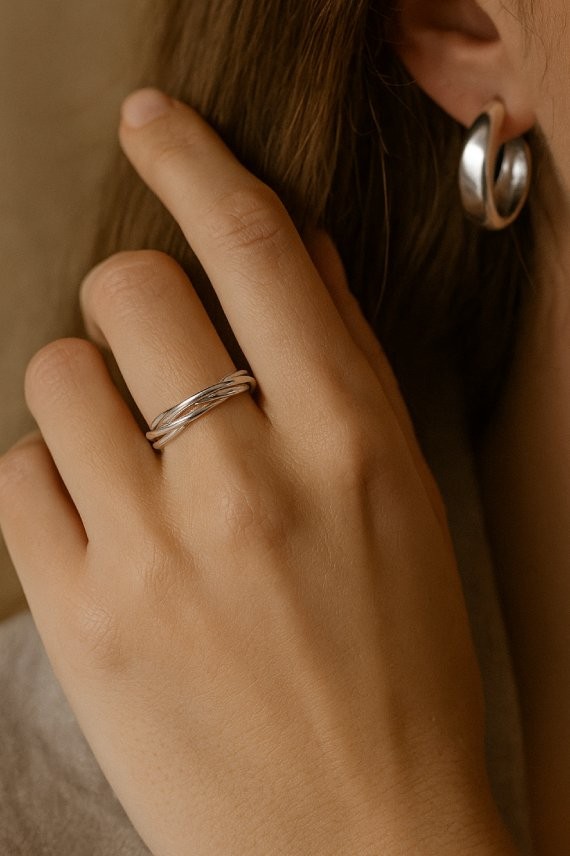 Anillo Plata de Ley Cinco Alianzas 16 mm