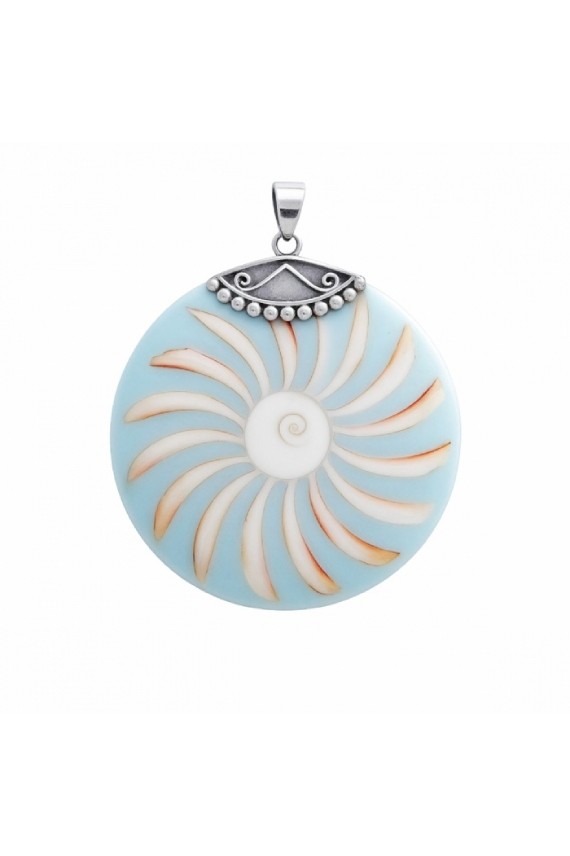 "Colgante balinés en Plata 925 con Ojo de Shiva en disco tallado, pieza artesanal Samarkanda. No incluye cadena."