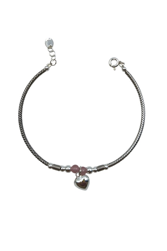 Pulsera boho plateada con charm de corazón, cuentas de cuarzo rosa y espirales decorativas