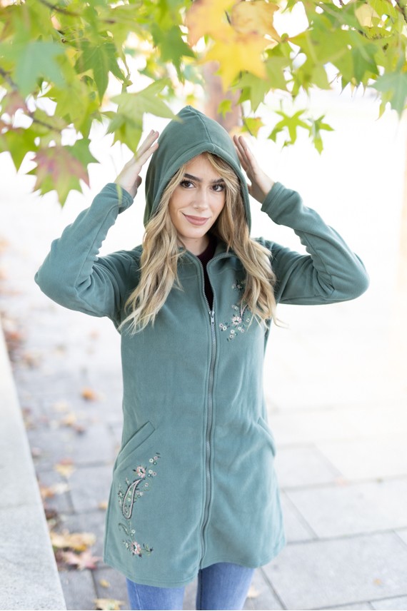 Chaqueta Polar Flor Bindi Bordada