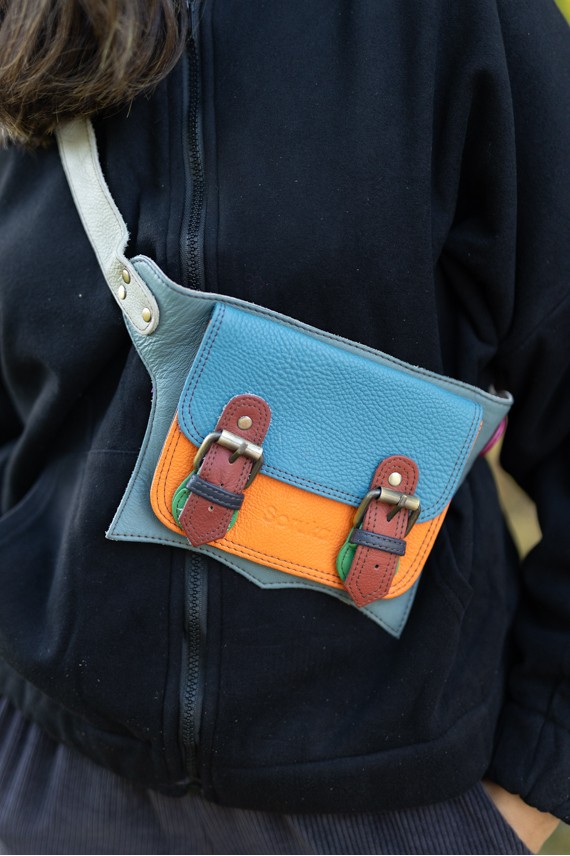 Riñonera Alexis Azul y Naranja By  Soruka