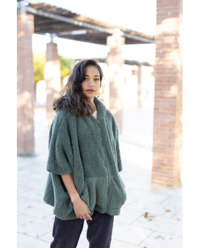 Abrigo poncho borreguito Dragons