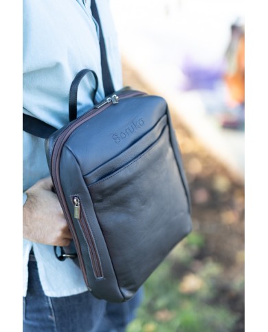 Bolso Mochila Negra Convertible Chiara