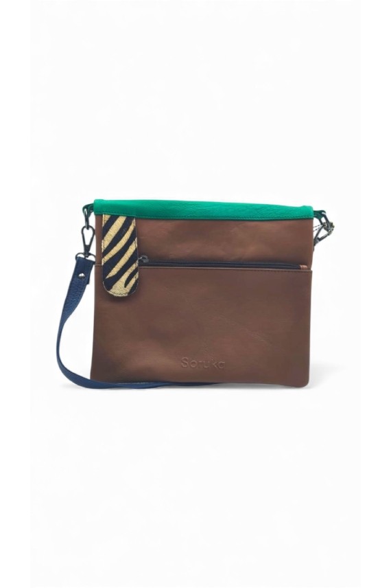 bolso reversible multicolor con diferentes combinaciones de colores y estampados.